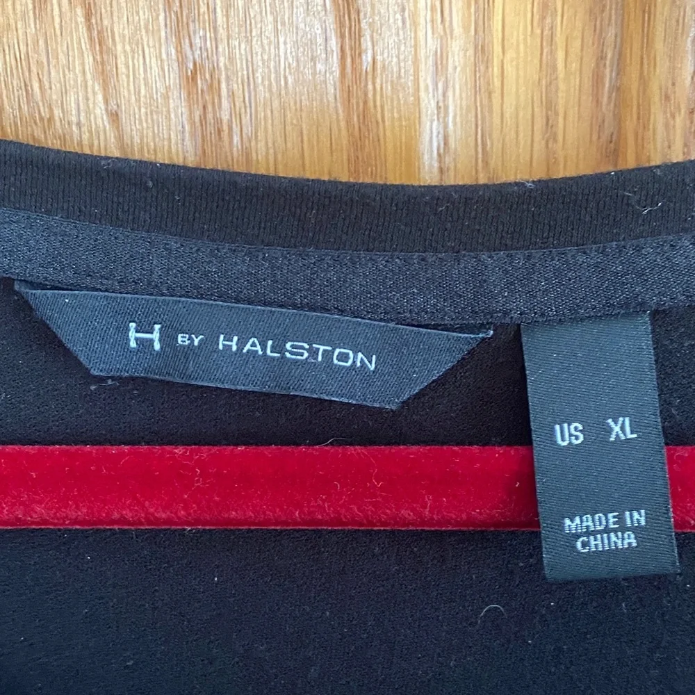 H by Halston Classic Black 3/4 Sleeve Tee - Picture 2 of 5